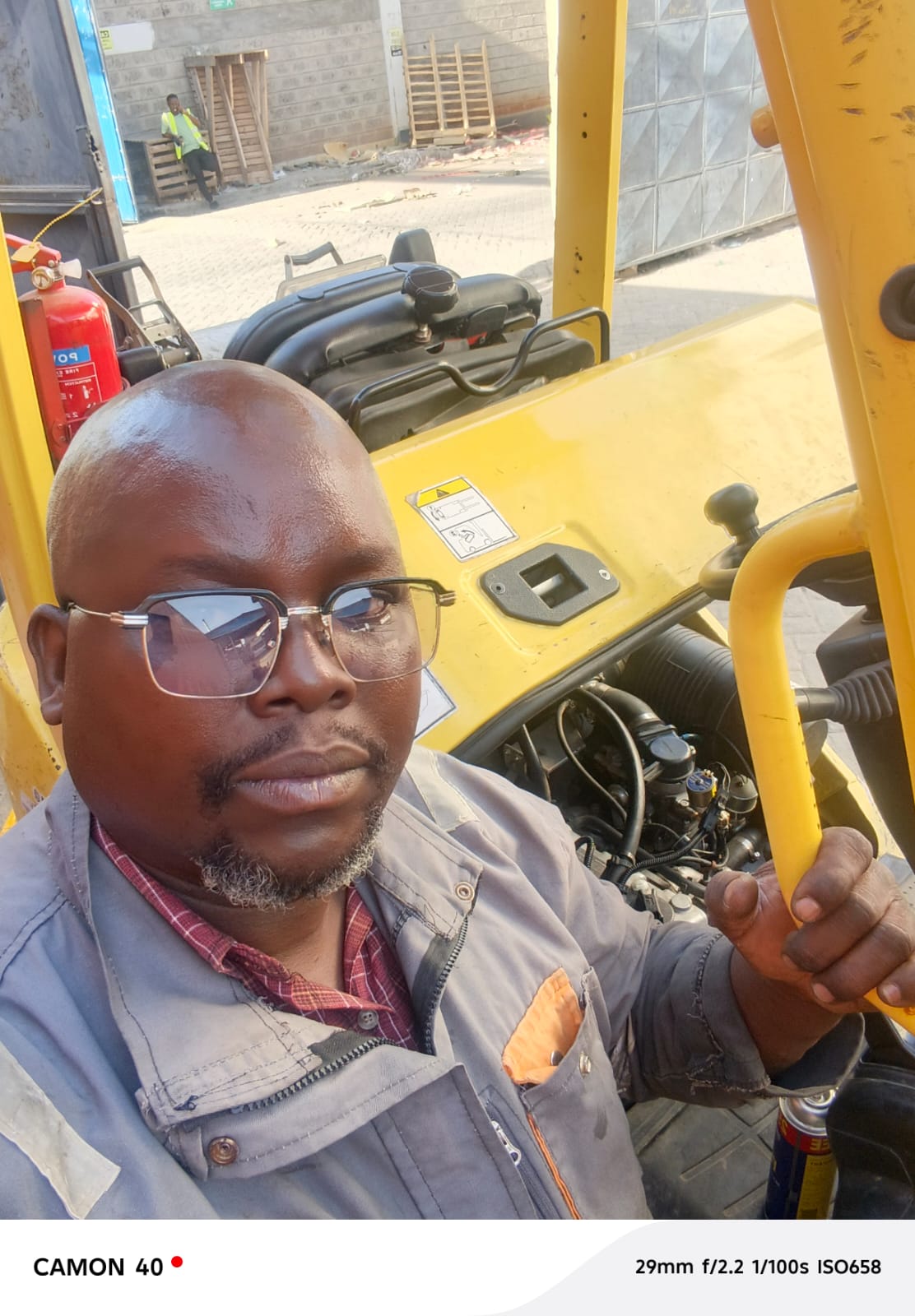 Forklift routine maintenance